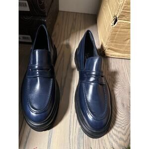 Homers Rounded Toe Leather Loafers Size 11 Navy Blue